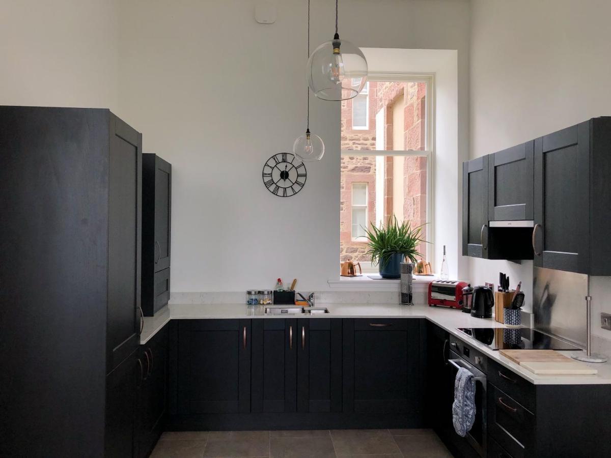 Inverness Great Glen Town House, 5 Minute Drive From Town Centre Εξωτερικό φωτογραφία