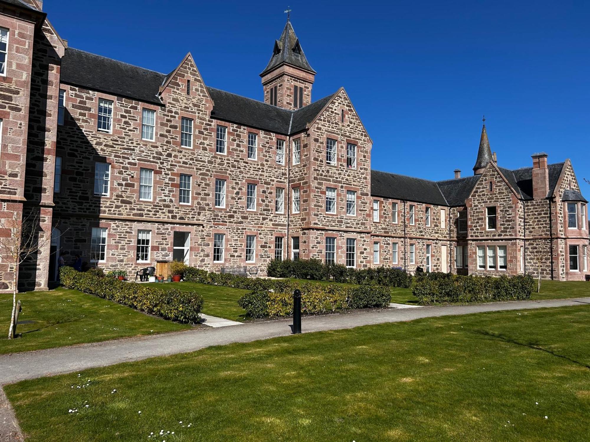 Inverness Great Glen Town House, 5 Minute Drive From Town Centre Εξωτερικό φωτογραφία