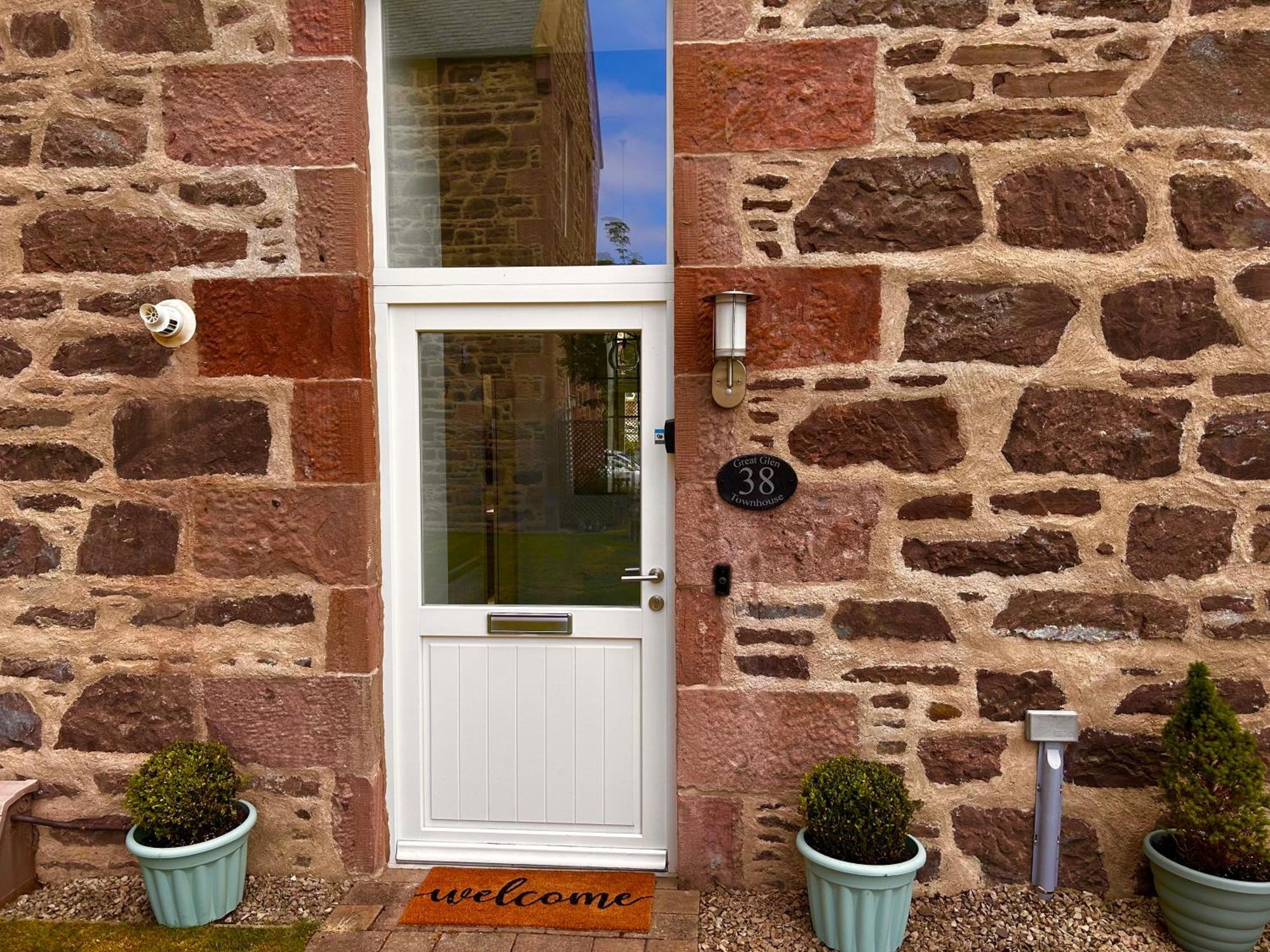 Inverness Great Glen Town House, 5 Minute Drive From Town Centre Εξωτερικό φωτογραφία