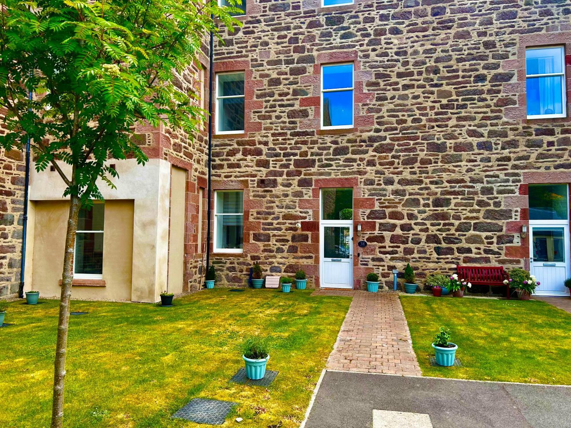 Inverness Great Glen Town House, 5 Minute Drive From Town Centre Εξωτερικό φωτογραφία